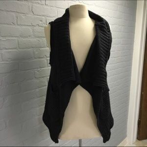 ⭐️40% Off⭐️ Grey Wool Sweater Vest